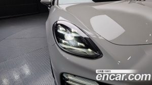 Porsche Panamera 2.9 AWD 2023 года из Южной Кореи