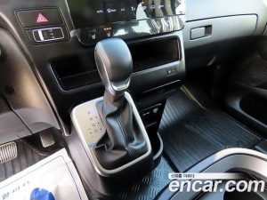 Hyundai Staria HEV 1.6 Wagon 5 2025 года из Южной Кореи