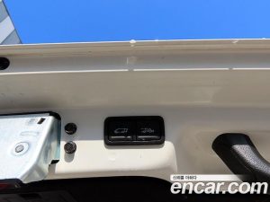 Hyundai Staria HEV 1.6 Wagon 5 2025 года из Южной Кореи