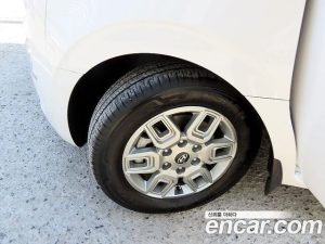 Hyundai Staria HEV 1.6 Wagon 5 2025 года из Южной Кореи