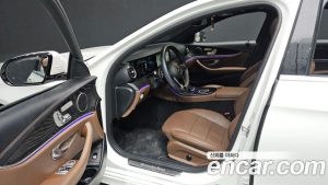 Mercedes-Benz E-Class E250 AMG Line 2023 года из Южной Кореи