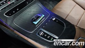 Mercedes-Benz E-Class E250 AMG Line 2023 года из Южной Кореи