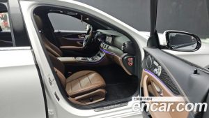 Mercedes-Benz E-Class E250 AMG Line 2023 года из Южной Кореи