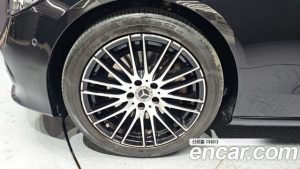 Mercedes-Benz C-Class C300 4MATIC Avantgarde 2024 года из Южной Кореи