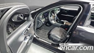 Mercedes-Benz C-Class C300 4MATIC Avantgarde 2024 года из Южной Кореи