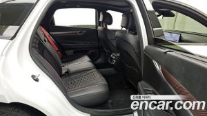 Genesis G80 Бензин 2.5 Turbo AWD 2025 года из Южной Кореи