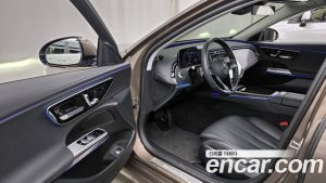 Mercedes-Benz E-Class E200 Avantgarde 2025 года из Южной Кореи