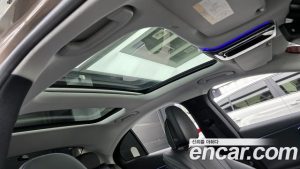 Mercedes-Benz E-Class E200 Avantgarde 2025 года из Южной Кореи