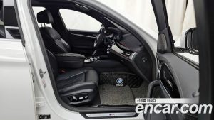 BMW 5-Series 530i M Sport 2023 года из Южной Кореи