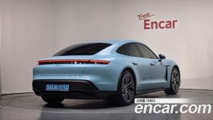 Porsche Taycan Base 2022 года из Южной Кореи