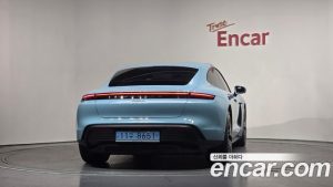 Porsche Taycan Base 2022 года из Южной Кореи