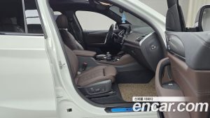 BMW X4 xDrive20i M Sport 2025 года из Южной Кореи