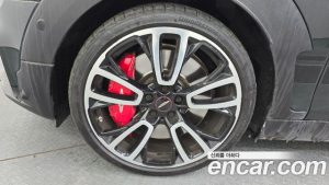 Mini Clubman JCW 2023 года из Южной Кореи