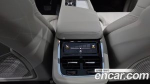 Volvo XC60 B5 Ultra Bright Air Air Suspension 2026 года из Южной Кореи