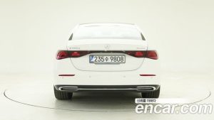 Mercedes-Benz E-Class E350e 4MATIC 2025 года из Южной Кореи