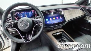 Mercedes-Benz E-Class E350e 4MATIC 2025 года из Южной Кореи