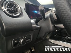 Mercedes-Benz GLB-Class GLB250 4MATIC 2023 года из Южной Кореи