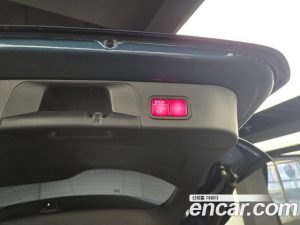 Mercedes-Benz GLB-Class GLB250 4MATIC 2023 года из Южной Кореи