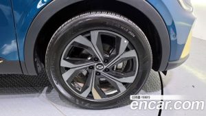 Renault-KoreaSamsung XM3 1.6 E-TECH Inspire Design Charger 2024 года из Южной Кореи