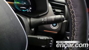 Renault-KoreaSamsung XM3 1.6 E-TECH Inspire Design Charger 2024 года из Южной Кореи