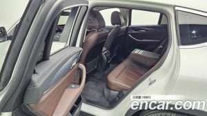 BMW X4 xDrive20i xLine 2025 года из Южной Кореи