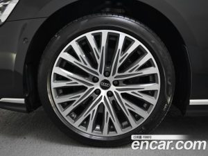 Audi A8 55 TFSI 4WD Premium LWB 2023 года из Южной Кореи