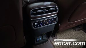 Genesis GV80 2.5T Бензин AWD 2024 года из Южной Кореи