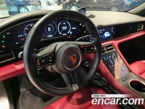 Porsche Taycan Base 2022 года из Южной Кореи