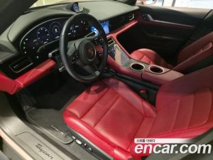 Porsche Taycan Base 2022 года из Южной Кореи
