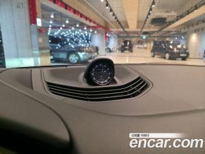 Porsche Taycan Base 2022 года из Южной Кореи