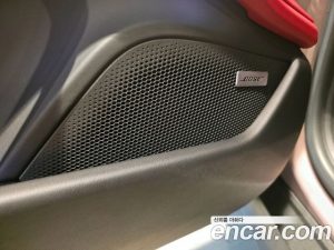 Porsche Taycan Base 2022 года из Южной Кореи