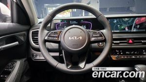 Kia Seltos Бензин 1.6 Turbo 2WD 2024 года из Южной Кореи
