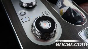 Genesis GV80 2.5T Бензин AWD 2024 года из Южной Кореи