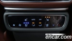 Genesis GV80 2.5T Бензин AWD 2024 года из Южной Кореи