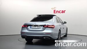 Mercedes-Benz E-Class E350 4MATIC AMG Line 2023 года из Южной Кореи