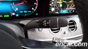 Mercedes-Benz E-Class E350 4MATIC AMG Line 2023 года из Южной Кореи