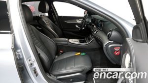 Mercedes-Benz E-Class E350 4MATIC AMG Line 2023 года из Южной Кореи