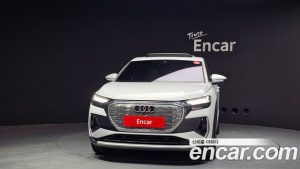Audi Q4 e-tron 40 Premium Sportback 2023 года из Южной Кореи