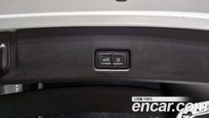 Audi Q4 e-tron 40 Premium Sportback 2023 года из Южной Кореи