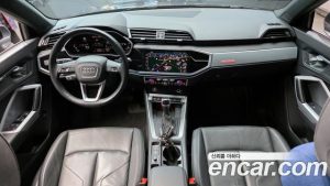 Audi Q3 35 TDI Premium 2023 года из Южной Кореи