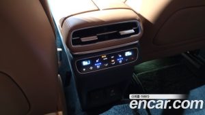Genesis GV80 2.5T Бензин AWD 2024 года из Южной Кореи
