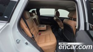 Renault-KoreaSamsung QM6 2.0 GDe RE 2WD 2024 года из Южной Кореи