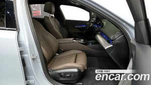 BMW 5-Series 520i M Sport 2025 года из Южной Кореи