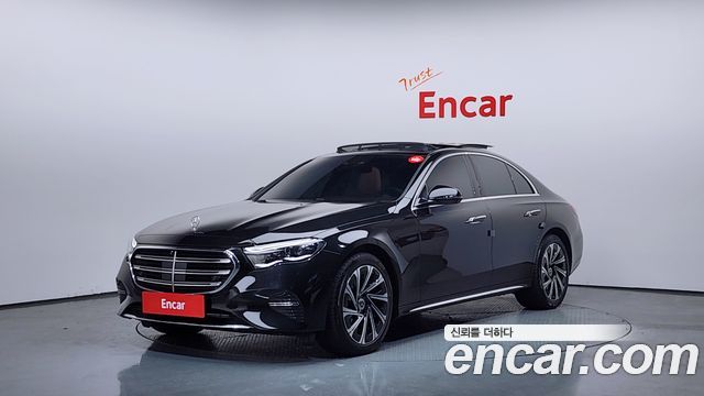 Mercedes-Benz E-Class E300 4MATIC Exclusive 2024 года из Кореи