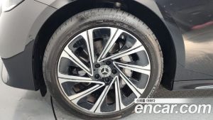 Mercedes-Benz E-Class E300 4MATIC Exclusive 2024 года из Южной Кореи