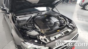 Mercedes-Benz E-Class E300 4MATIC Exclusive 2024 года из Южной Кореи