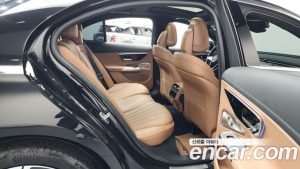 Mercedes-Benz E-Class E300 4MATIC Exclusive 2024 года из Южной Кореи