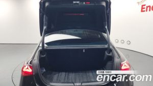 Mercedes-Benz E-Class E300 4MATIC Exclusive 2024 года из Южной Кореи