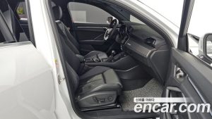 Audi Q3 40 TFSI 4WD Premium Sportback 2024 года из Южной Кореи