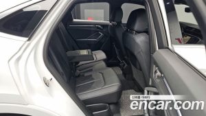 Audi Q3 40 TFSI 4WD Premium Sportback 2024 года из Южной Кореи